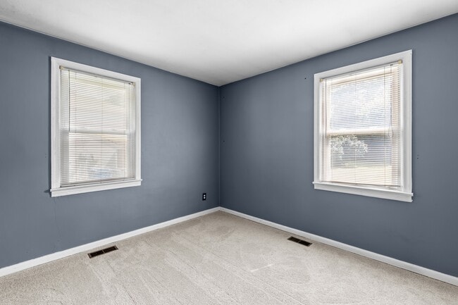 Building Photo - 1216 Olive Rd