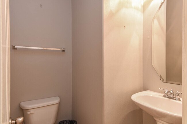 Building Photo - 3110 Legends Mist Dr