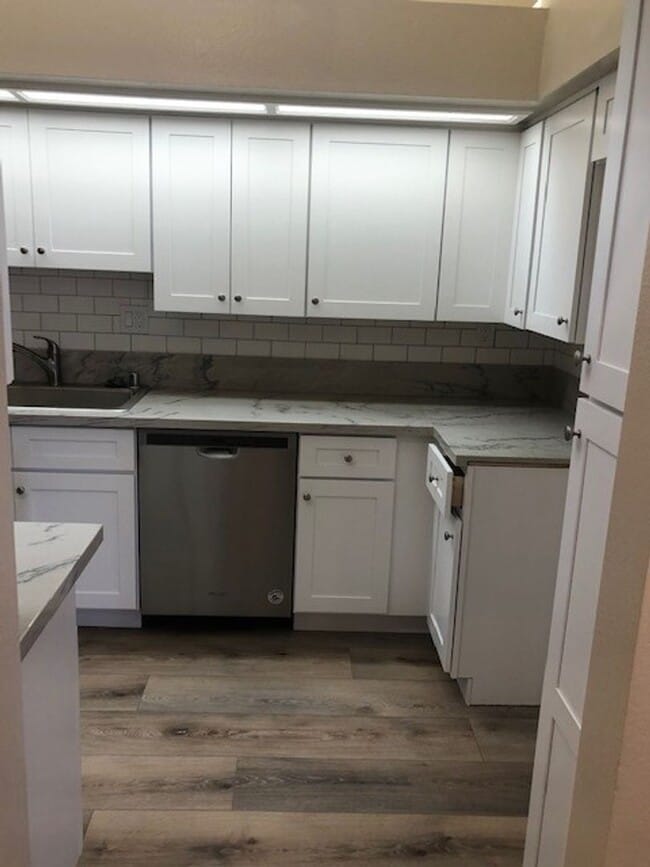 Building Photo - Remodeled 2-Bed, 2-Bath Condo with Garage ...