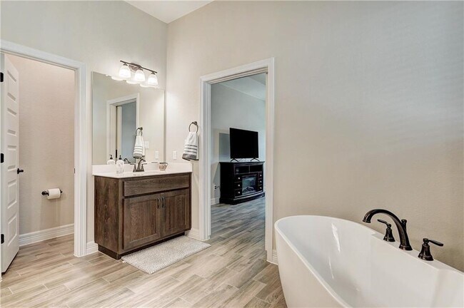 Building Photo - 61 Rancho Trail