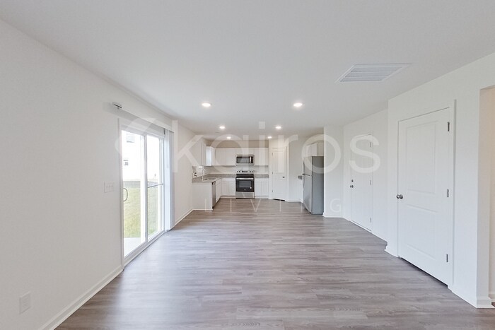 Building Photo - 7016 Peppermill Way
