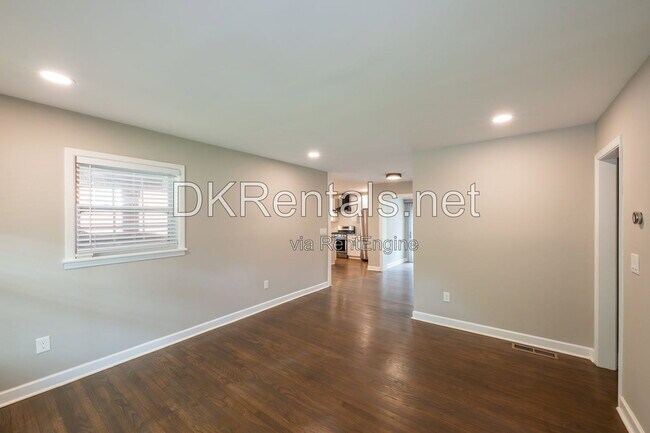 Building Photo - 2131 Bixler Cir