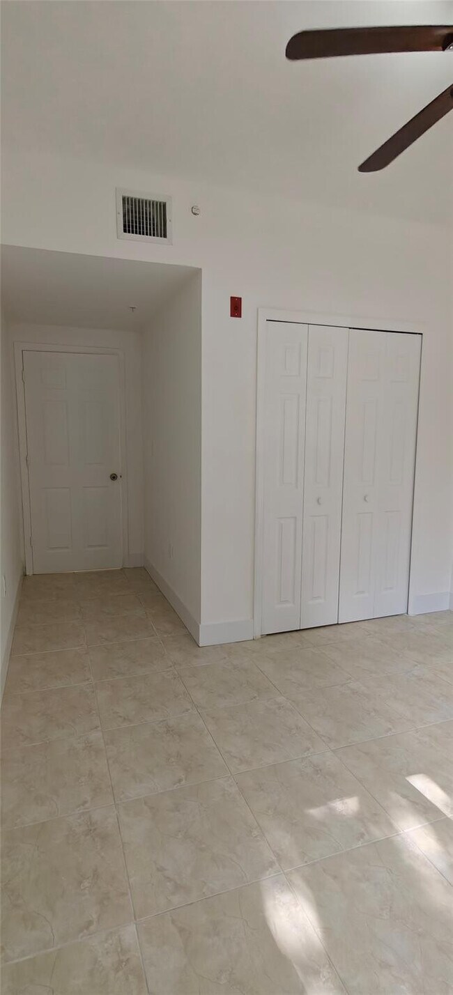 Building Photo - 7085 Nova Dr