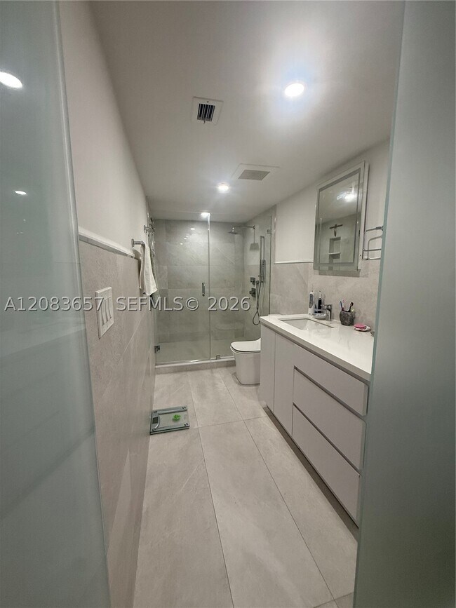 Building Photo - 5750 Collins Ave