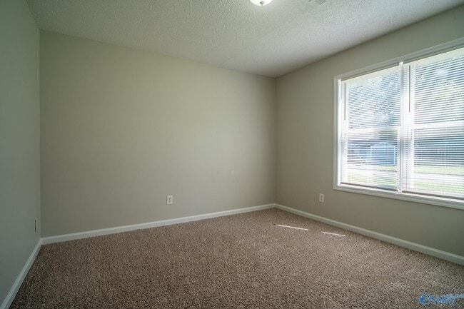 Building Photo - 107 Ann Bradley Dr