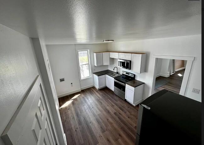 Building Photo - 3 Bedroom 1 Bathroom in Elizabethtown!