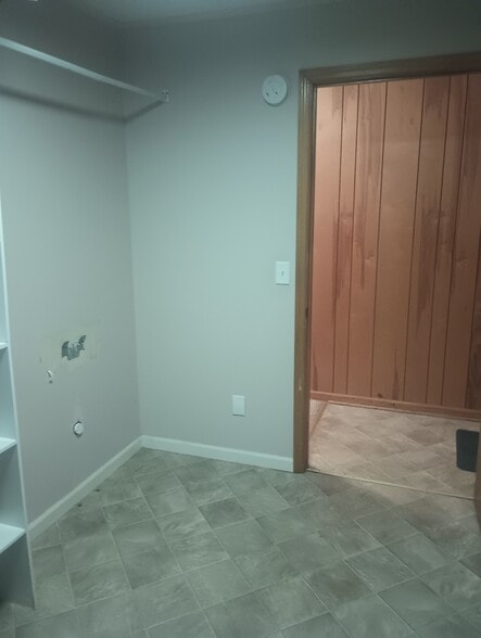 Building Photo - 1039 Old State Highway 8