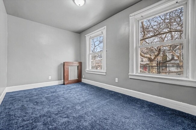 Building Photo - 250 S 5th Ave