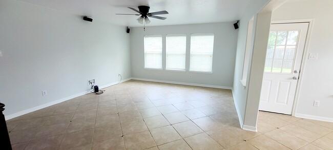 Building Photo - 3707 Whitlam Ct