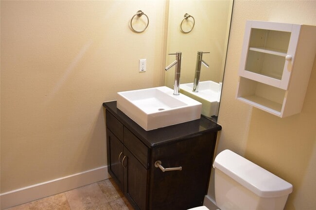 Building Photo - 5515 Petty St