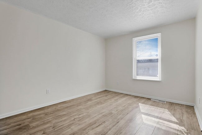 Building Photo - 6486 Ethan Dr