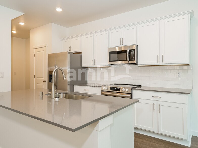 Building Photo - 8946 50th Ave SE