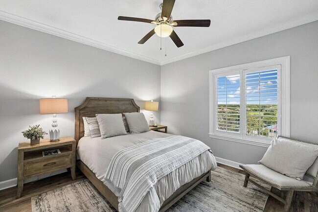 Building Photo - 4524 Southwinds Dr