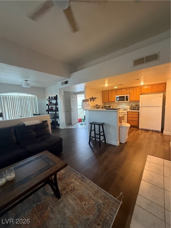 Building Photo - 7400 W Flamingo Rd