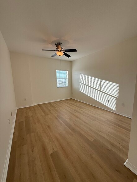 Master bedroom - 1064 N Tamiami Trl
