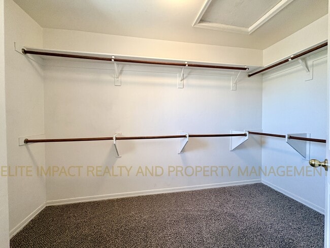 Building Photo - 14160 South Avenida Zumba