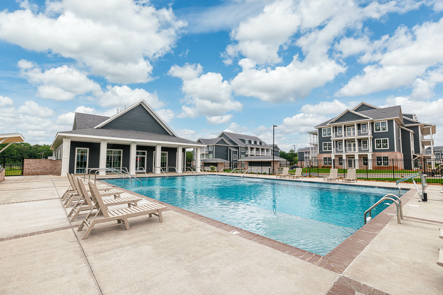 Primary Photo - Shadow Creek West New Apartments