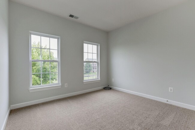 Building Photo - 2705 Mae Wade Ave