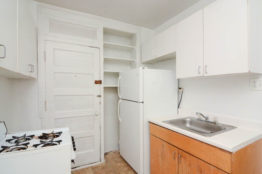 Building Photo - 2706 N Spaulding Ave