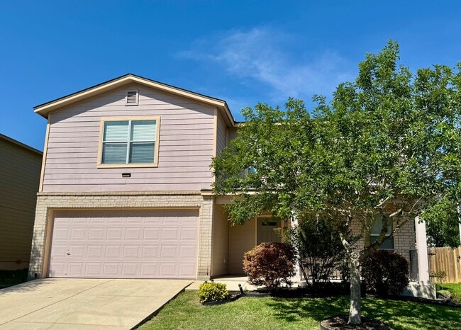 Primary Photo - 204 Gatewood Oak