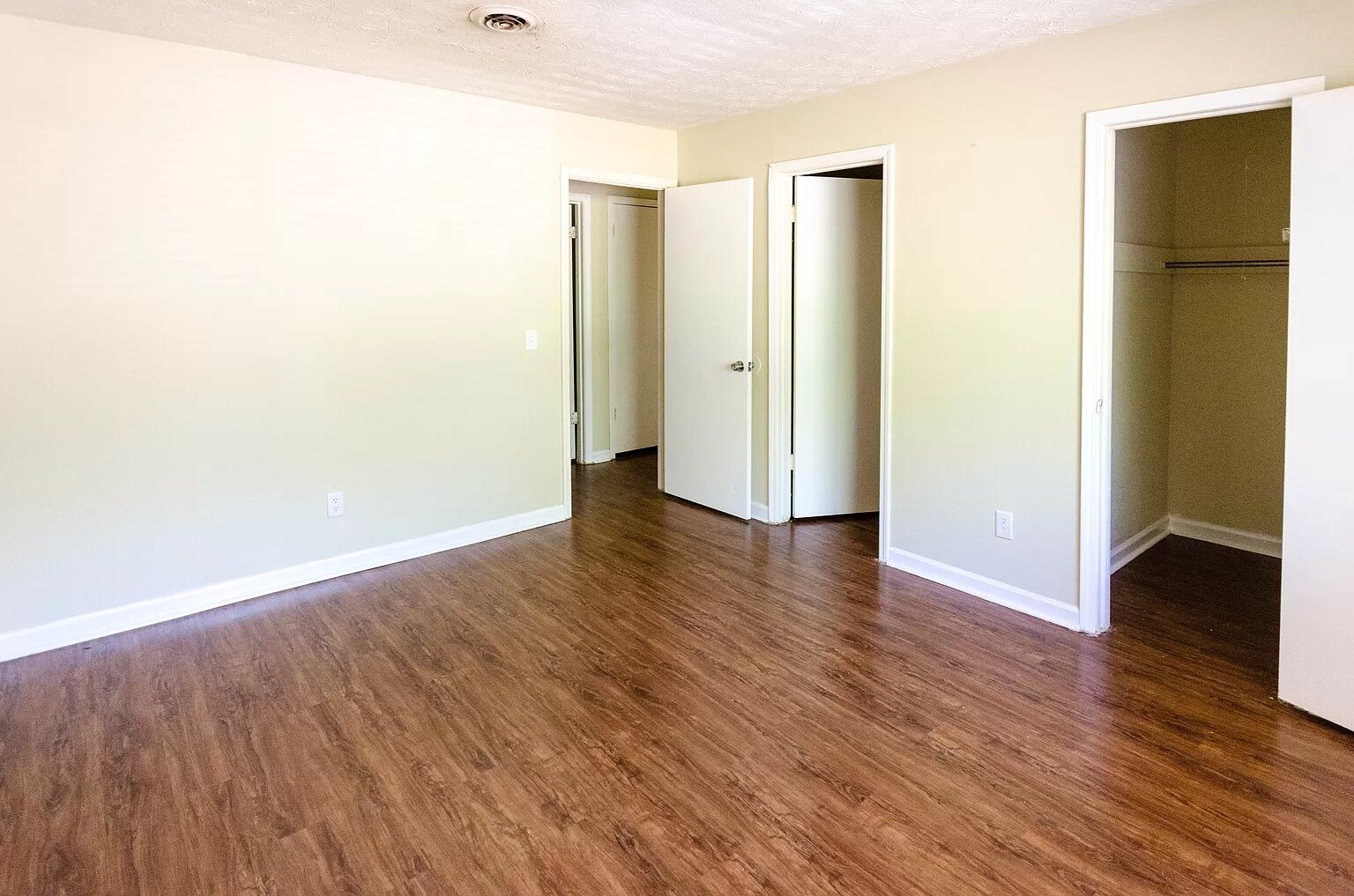 Building Photo - 138 Langford Ct