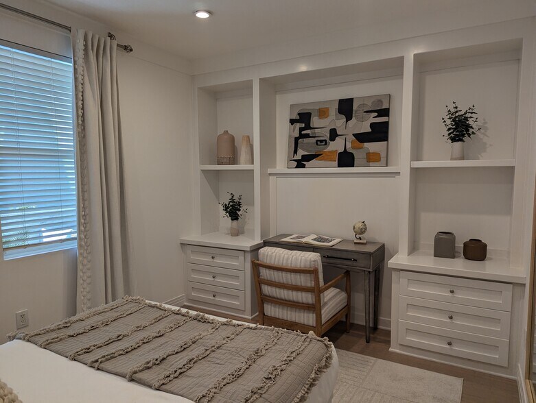 Building Photo - 7100 Playa Vista Dr