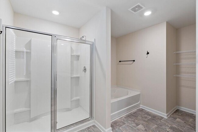 Building Photo - 1508 Brangus Dr