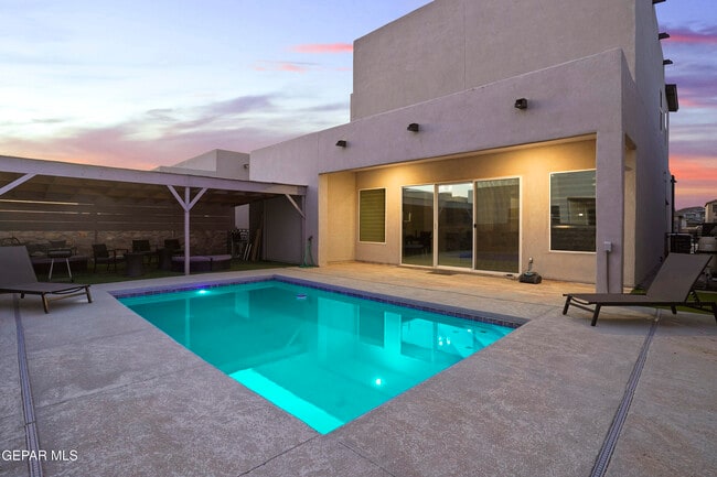 Building Photo - 12308 Desert Heights Ct