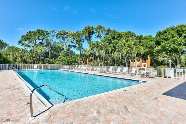 Building Photo - 8850 Creek Run Dr