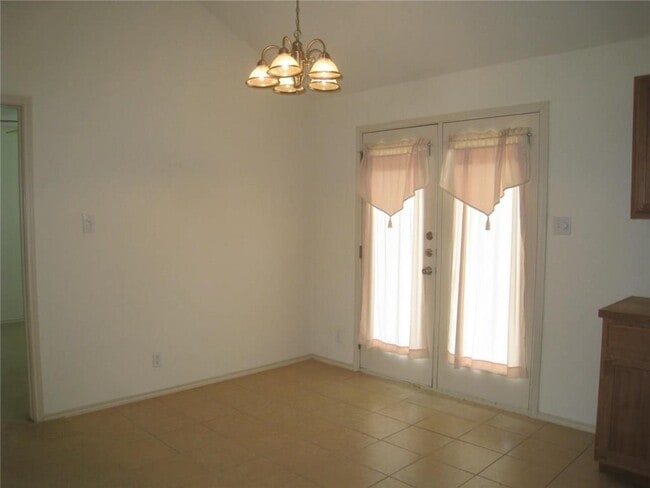 Building Photo - 236 Moonstone Dr