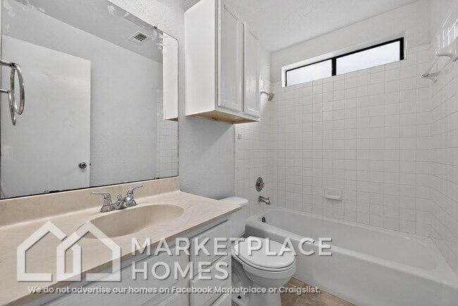 Building Photo - 1707 Provident Ln