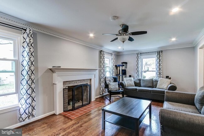 Building Photo - 4054 Norbeck Square Dr