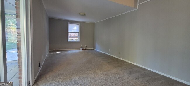 Building Photo - 1544 Bishop Hollow Run