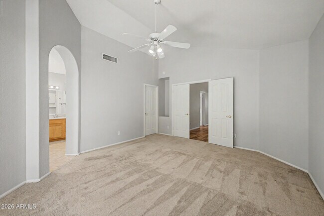 Building Photo - 842 W Sun Coast Dr