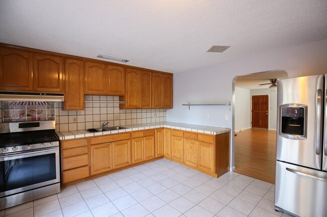 Building Photo - Floresta Gardens San Leandro Ranch Home