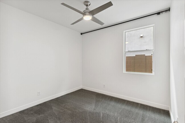 Building Photo - 4713 S Aileron Ln