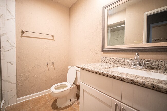 Building Photo - 2026 Quail Valley E Dr