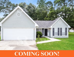 Building Photo - Feel right at home in this charming 3 bedr...