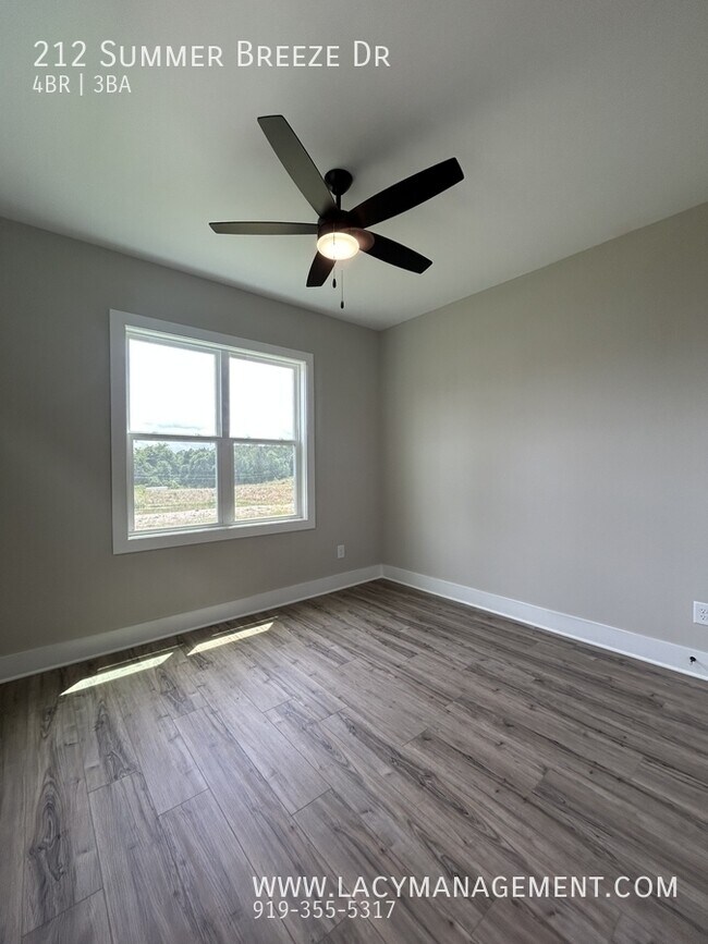 Building Photo - 212 Summer Breeze Dr
