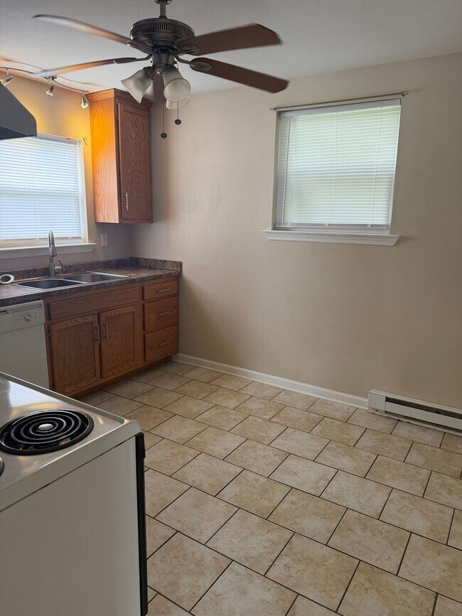 Building Photo - 4683-4689 Cary Lane