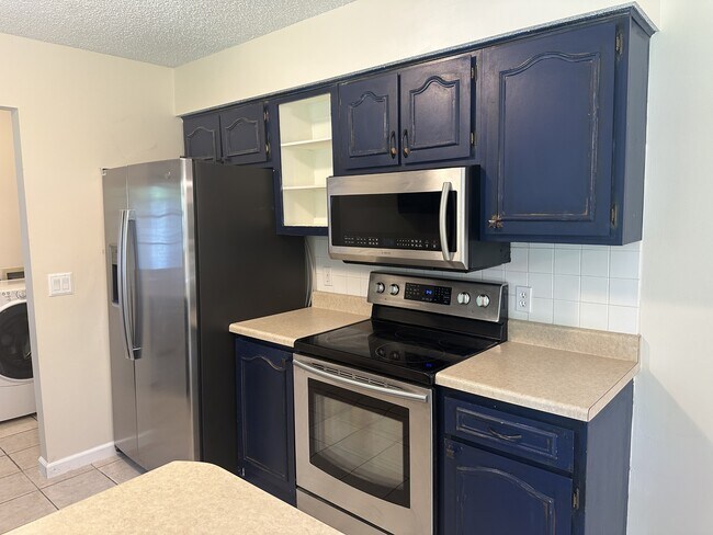 Building Photo - 209 Brighton Woods Dr