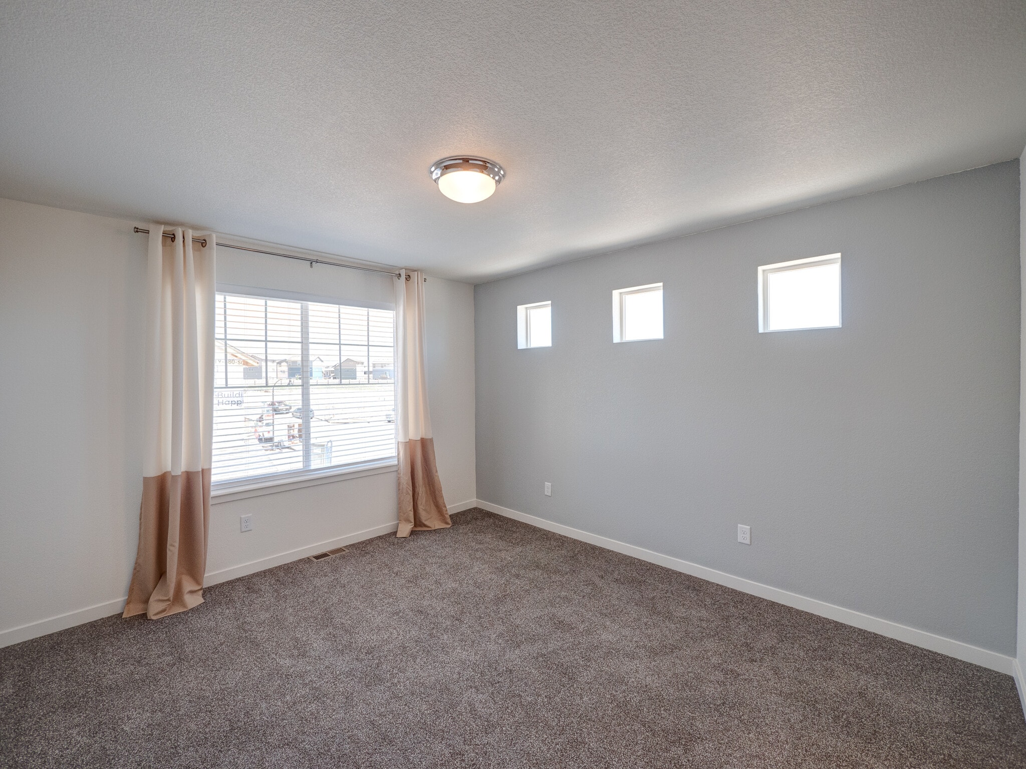 9278 Turlough master bedroom suite. - 9278 Turlough Hts