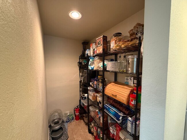 Building Photo - Beautiful Home Near Schriever SFB & Fort C...