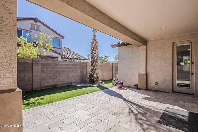 Building Photo - 233 E Glacier Dr
