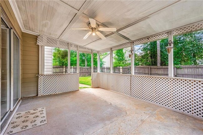 Building Photo - 4392 Windmoor Dr NW