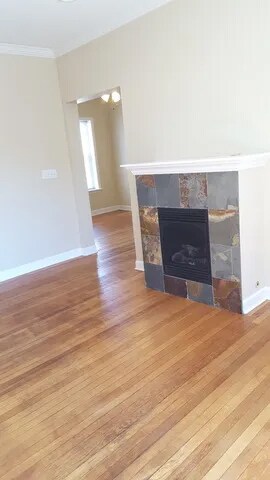 Building Photo - 1346.5 W Estes Ave