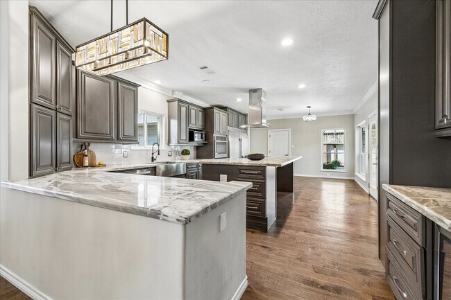 Building Photo - 1030 Crossroads Dr