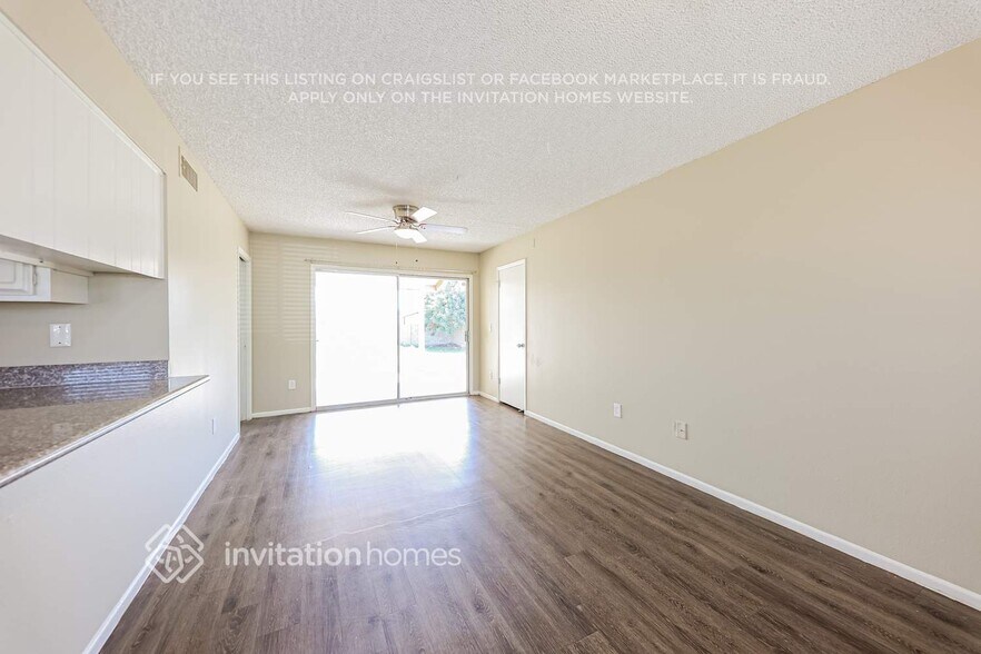 Building Photo - 2929 W Michelle Dr