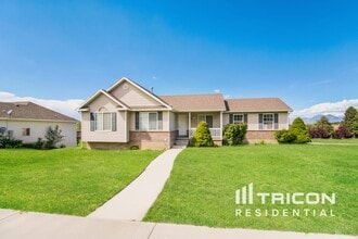 Building Photo - 485 E 1250 S