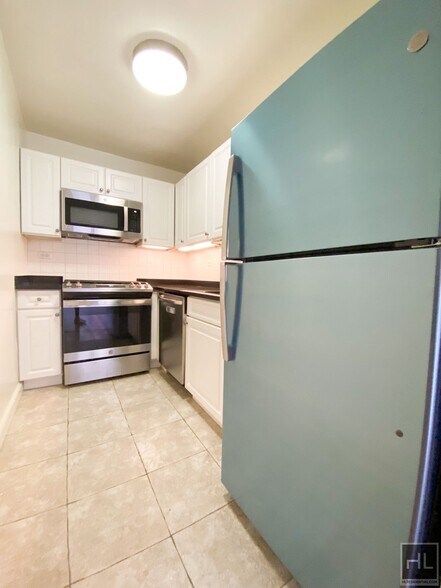 Building Photo - EAST 63 STREET